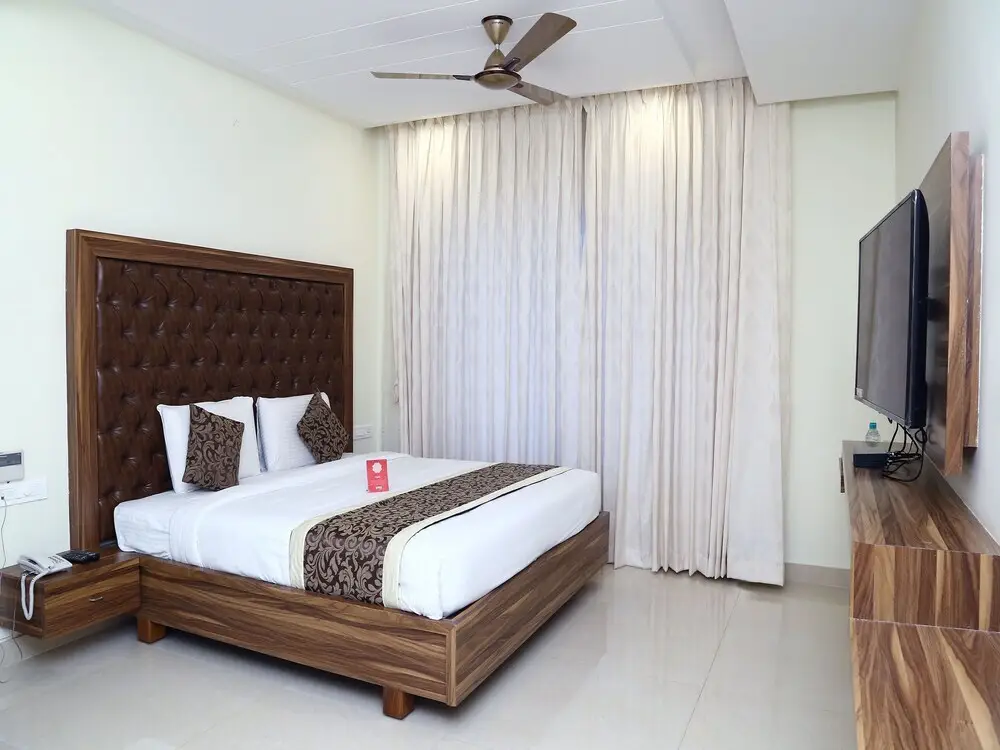 Гунтур: Ostin Viceroy Grand