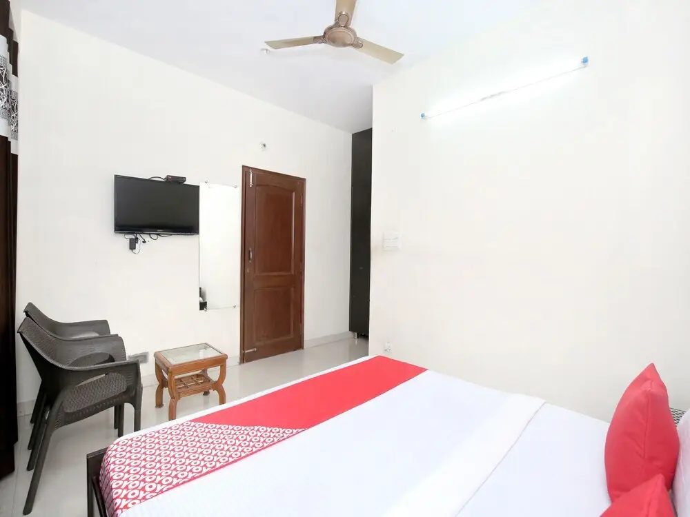Солан: OYO 12267 Home 3BHK Barog View