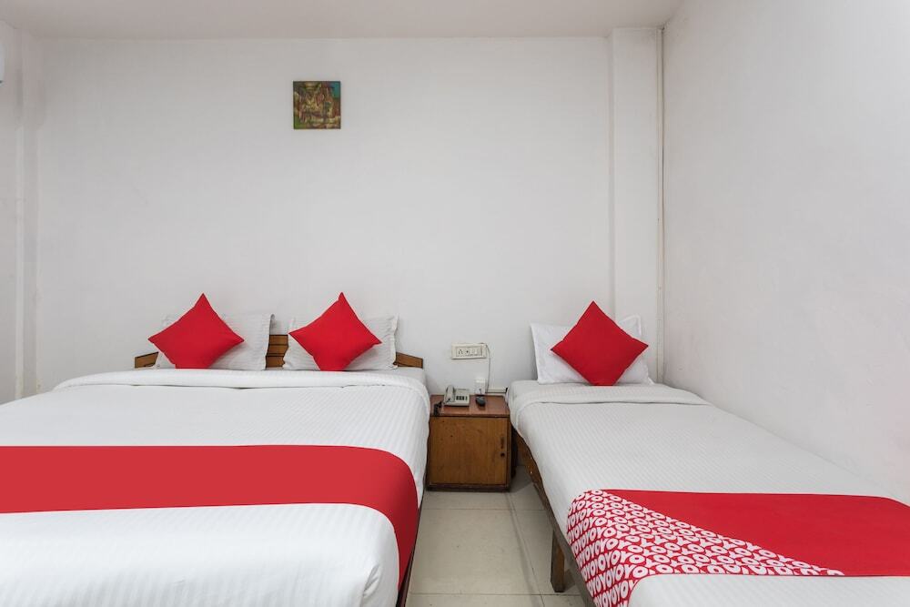 Индаур: OYO 22688 Hotel Shivrattan