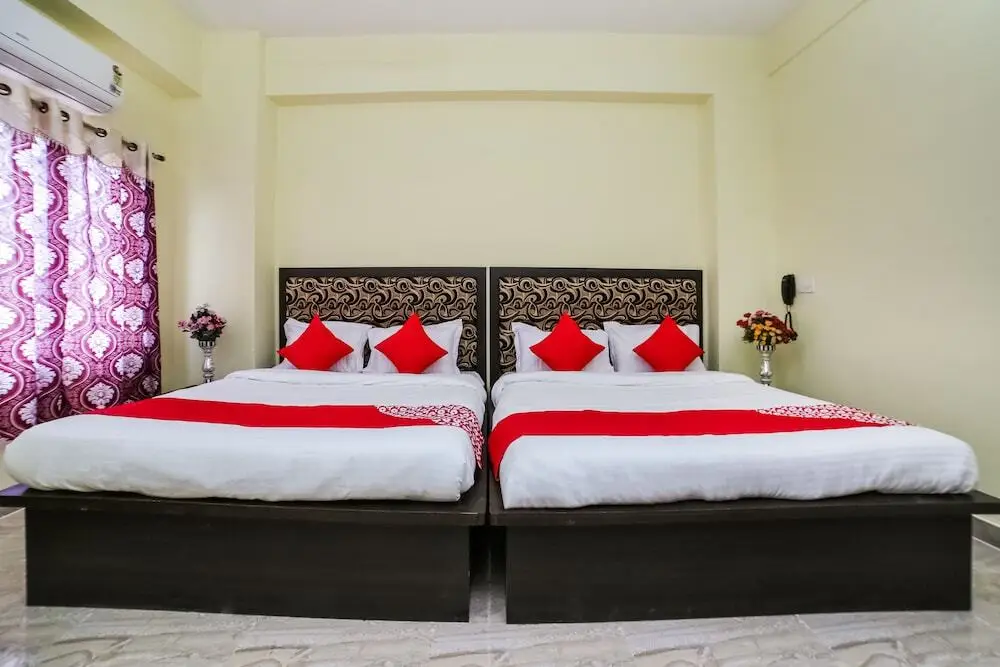 Гувахати: OYO 23682 City Lodge