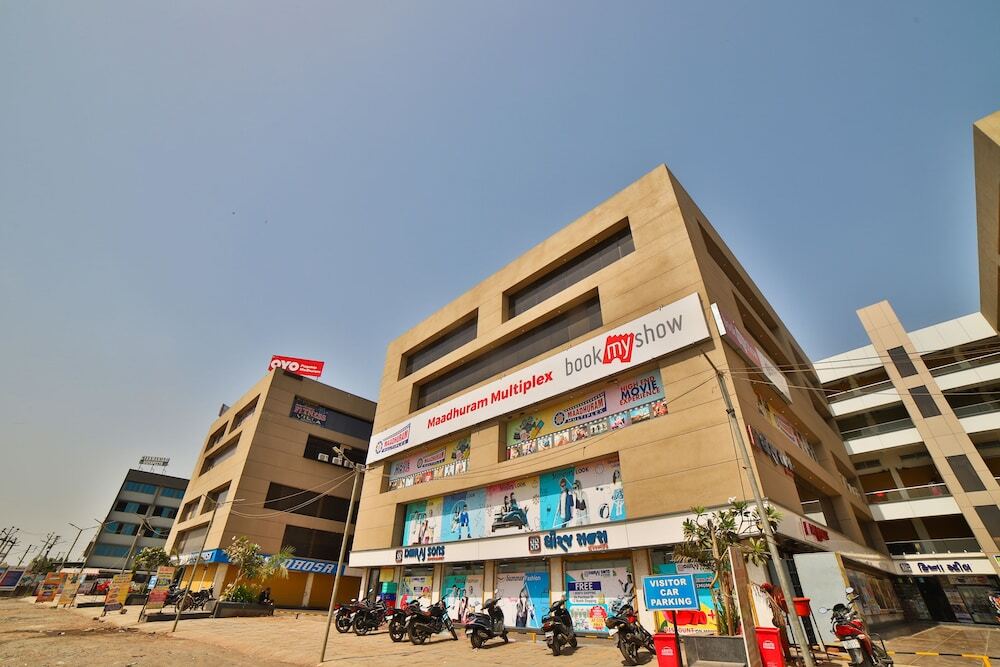 OYO Flagship 27974 Madhuram Arcade — фото 1
