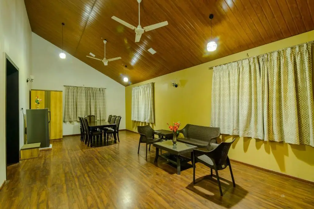 Нашик: Lake View Holiday Villa Near Sula Wine Yard With 3 BdRms