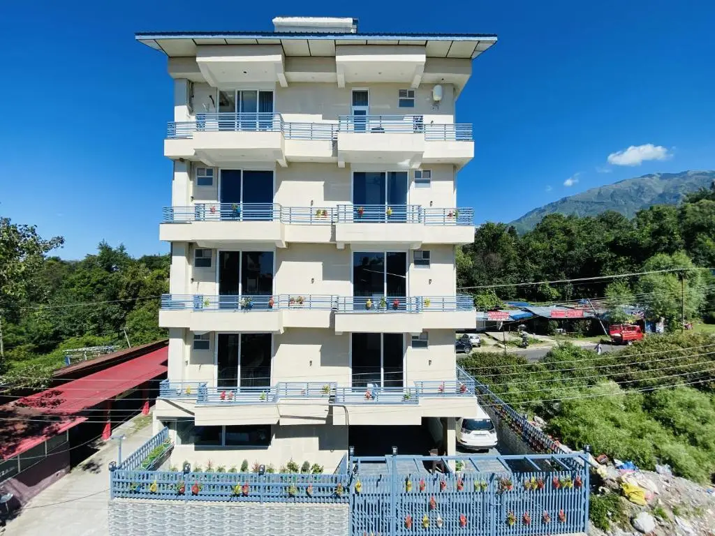 Luxury Low Cost Rooms Dharamsala Lift Wifi 5G — фото 1