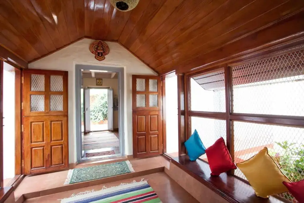 Какабе: Sardar Bahadur's Heritage Bungalow Estate Stay