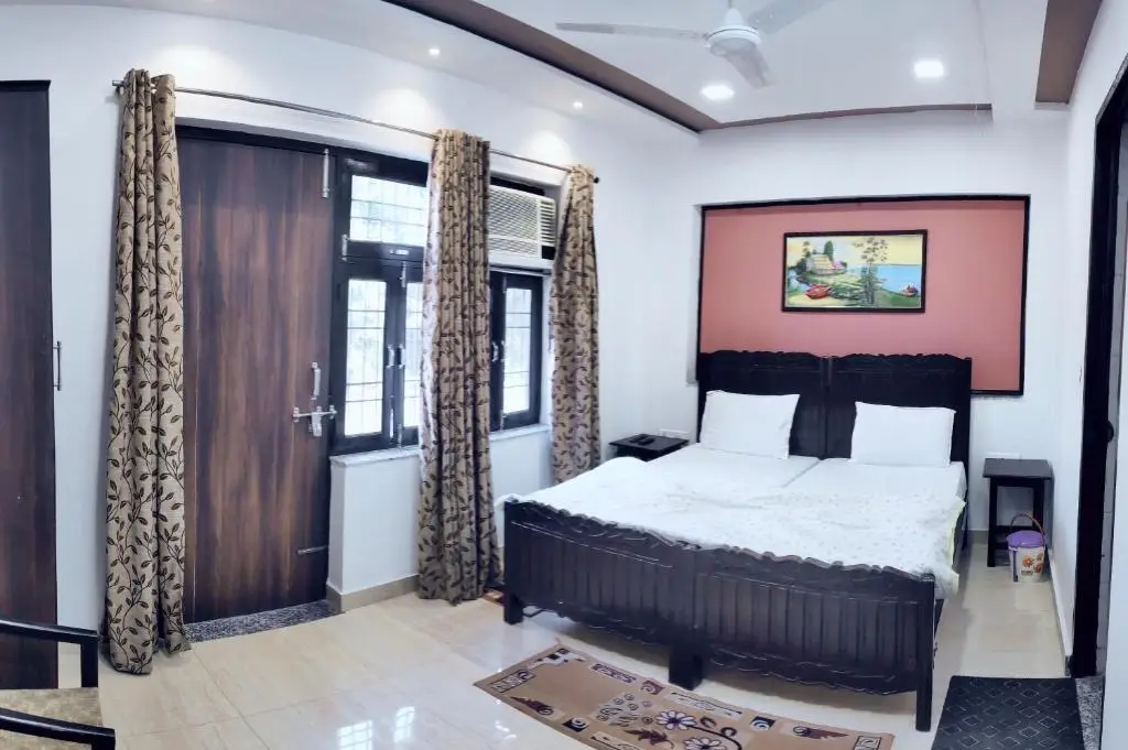Agra Homestay, Stay 1KM Walking Distance From Taj Mahal East Gate — фото 1