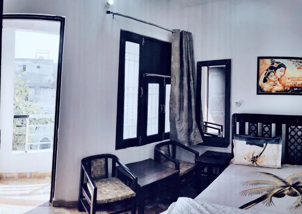 Агра: Agra Homestay, Stay 1KM Walking Distance From Taj Mahal East Gate