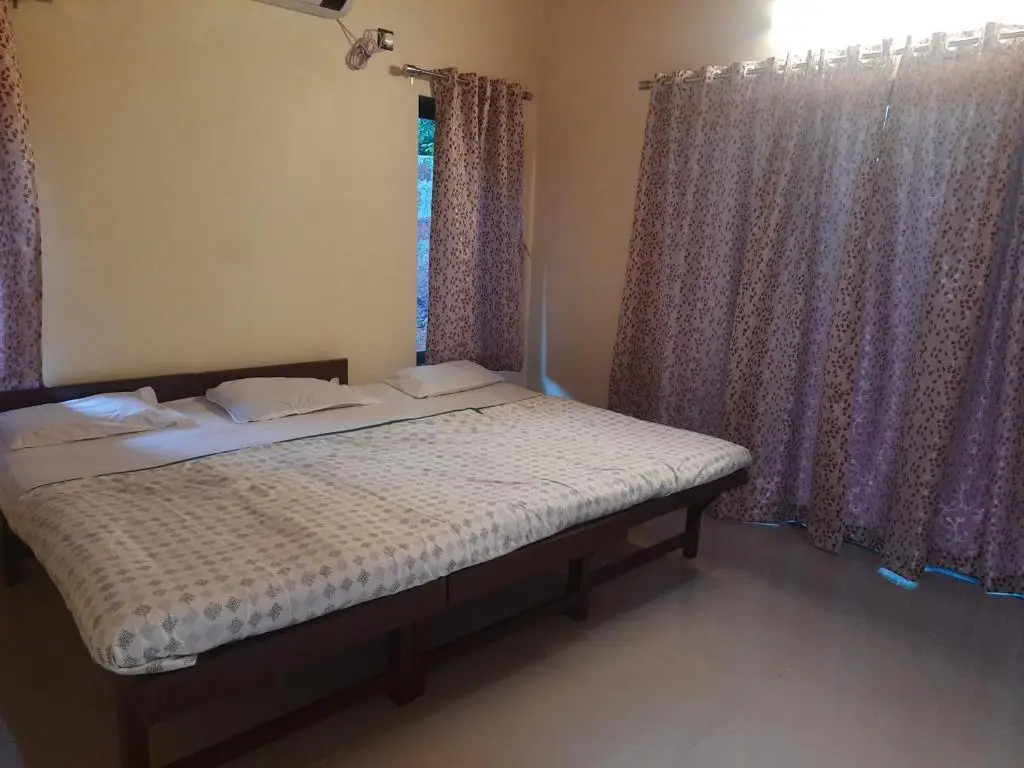 Даполи: Triskelion - Bed and Breakfast, Family home stay by Joshi Brothers