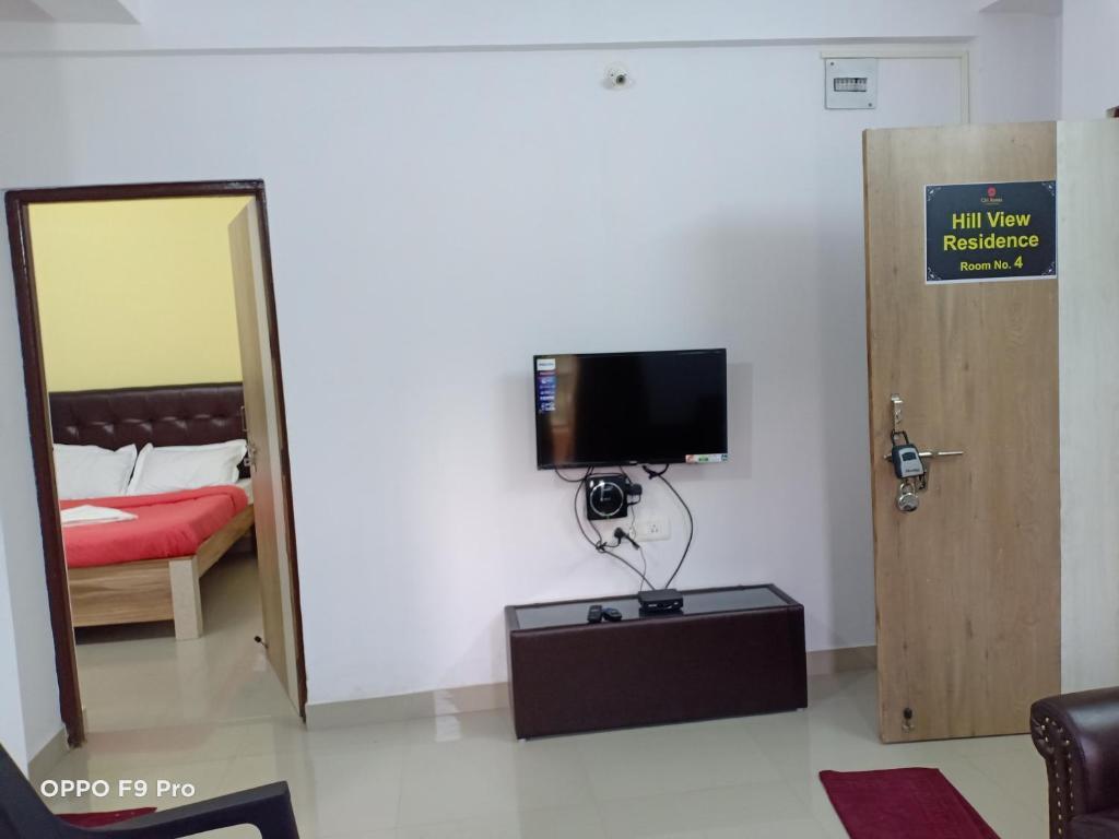Лонавала: HILL VIEW RESIDENCE ROOM No 4