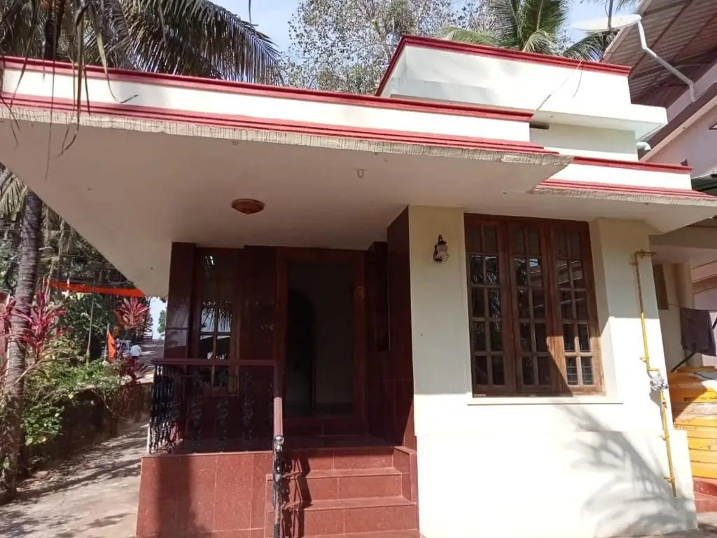 Independent House — фото 1