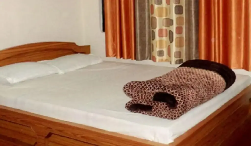 Дибругарх: Hotel Abhinov