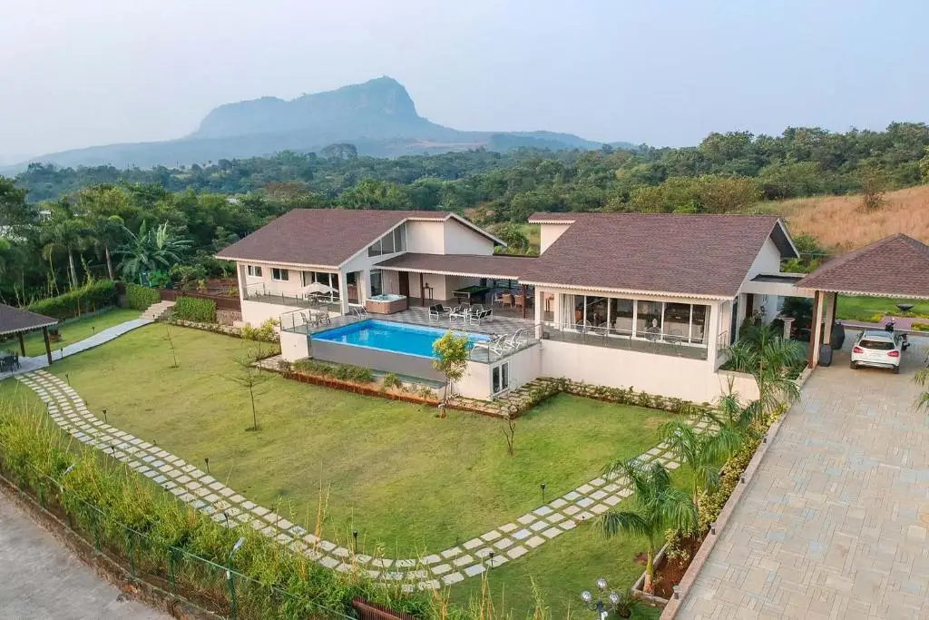 StayVista at Villa 123 at Canary Farms - All Meals Included — фото 1