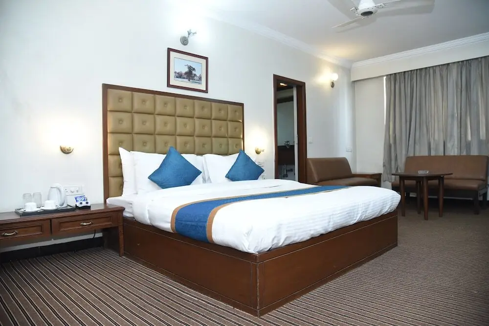 Пуна: BelAir Suites Pune