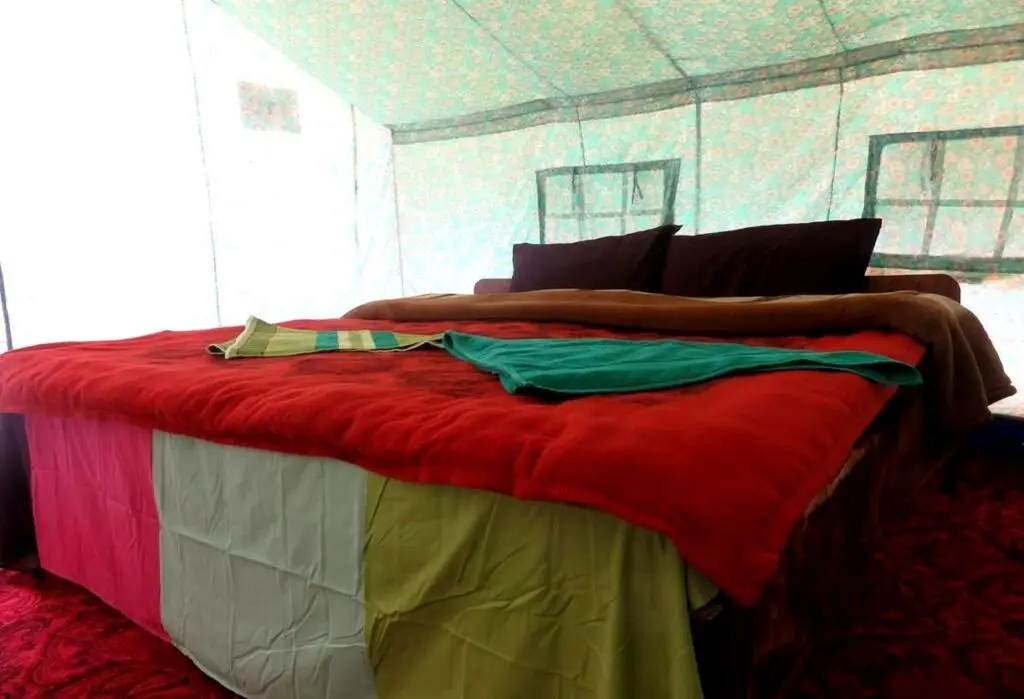 Спангмик: Pangong Retreat Camp