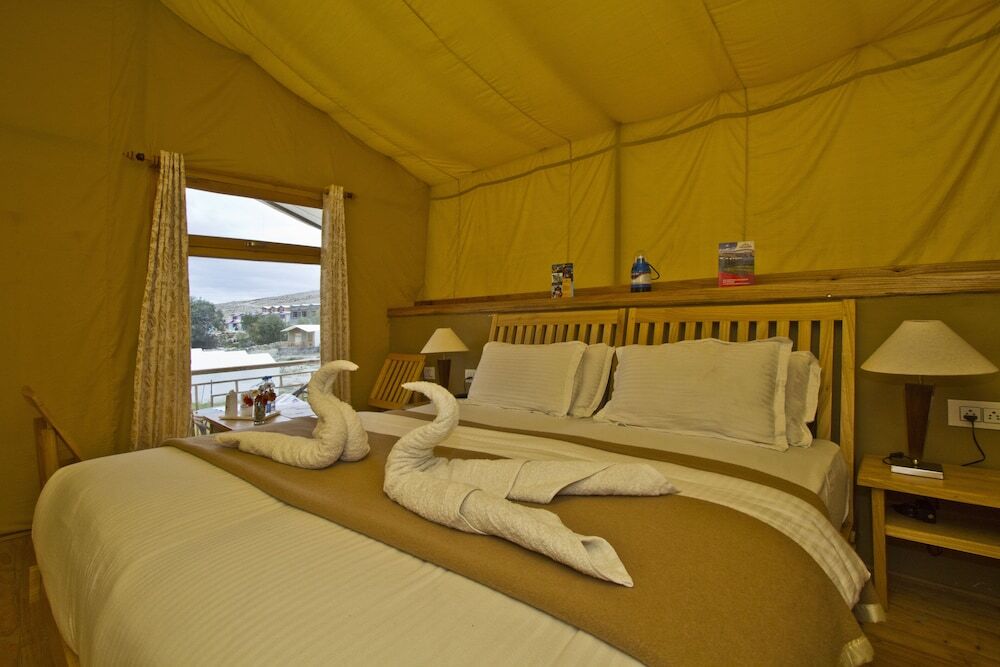 Спангмик: Pangong Retreat Camp