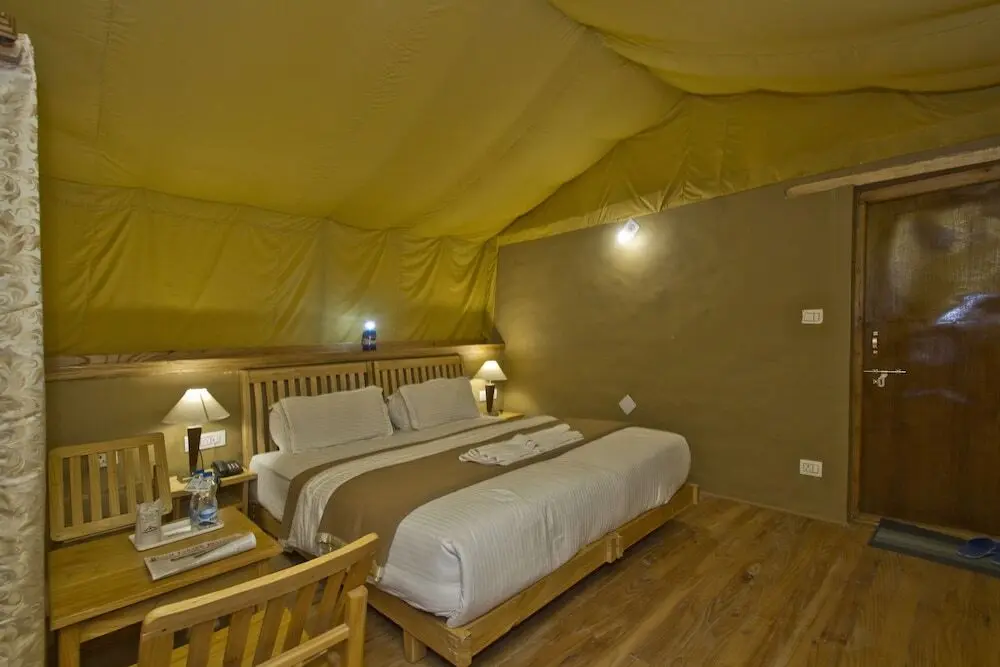 Спангмик: Pangong Retreat Camp