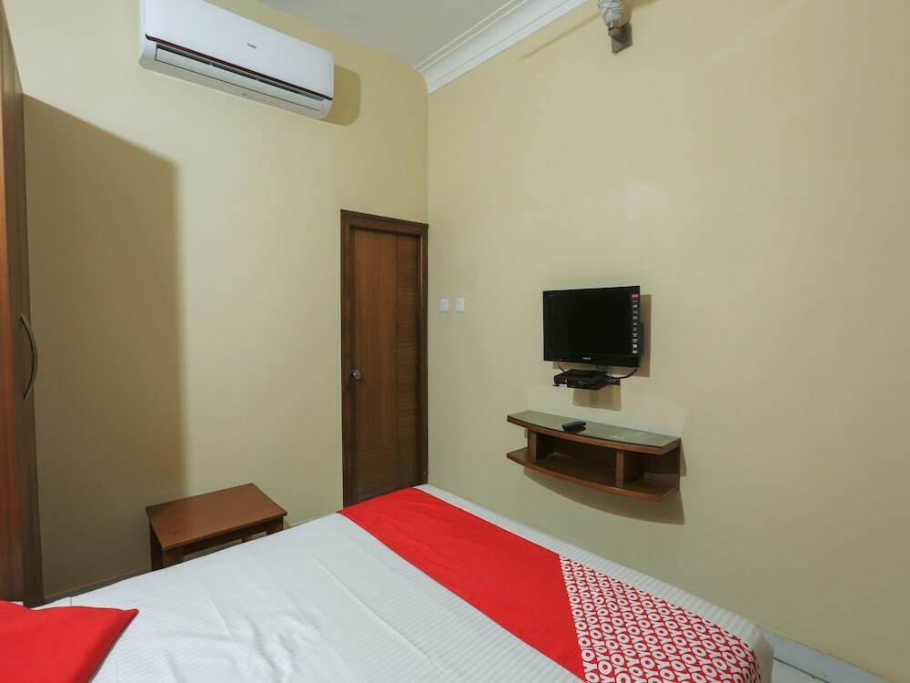 Майсур: OYO 13566 Sujatha Residency