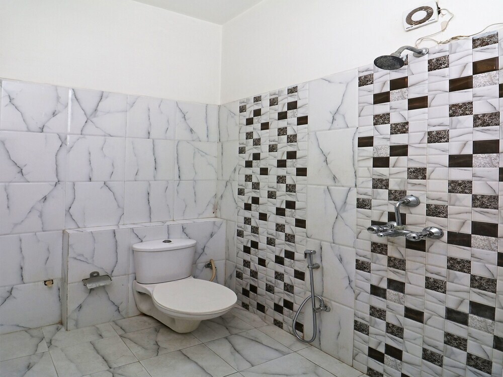 Лакхнау: Oyo 16592 Hotel Global Inn