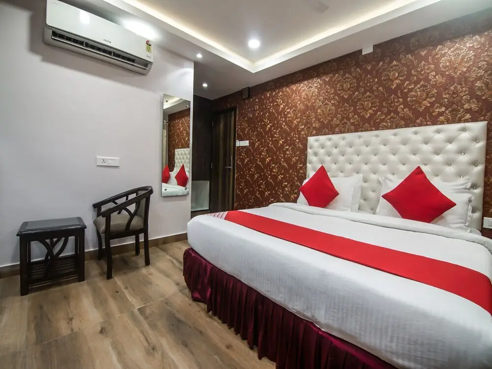 Гувахати: OYO 15582 Hotel Vrinda Regency
