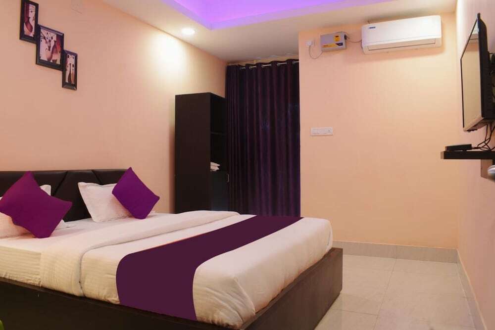 Бхубанешвар: Goroomgo Luxury Star Inn Sum Hospital Bhubaneswar