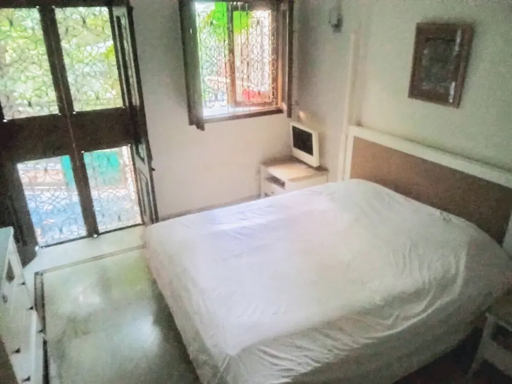 Нью-Дели: Captivating 2-bed Apartment in New Delhi