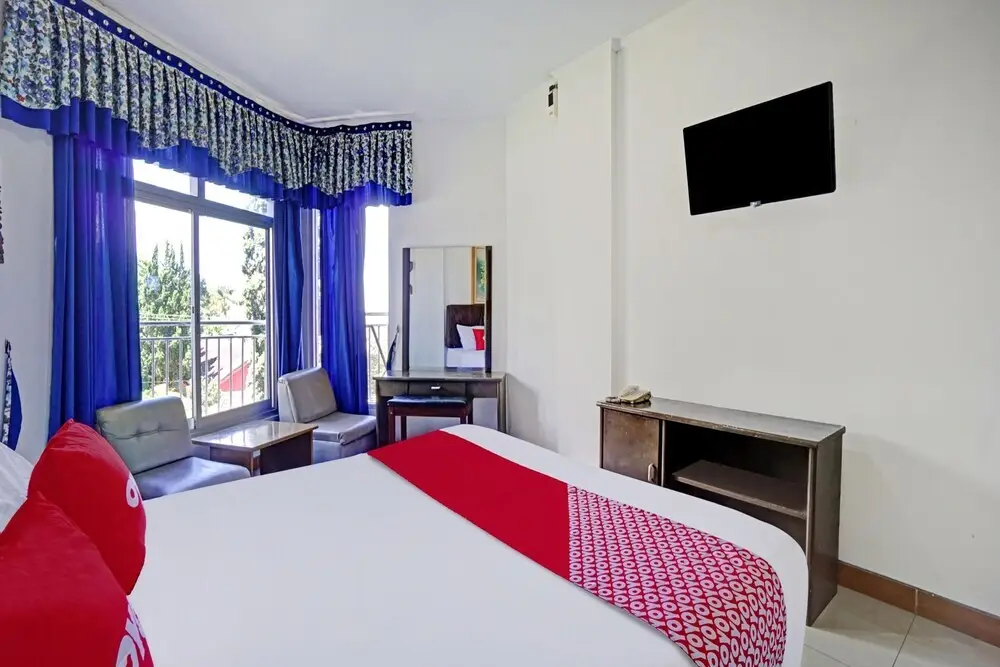 Нойда: Oyo 90028 Hotel Victory