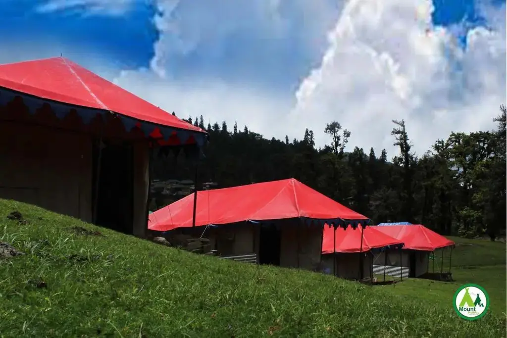 Чамоли: Chopta Mount Holiday Camp & Resort