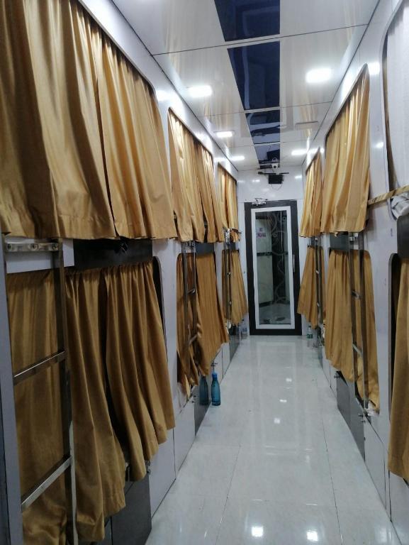 Мумбаи: Andheri-69-Dormitory