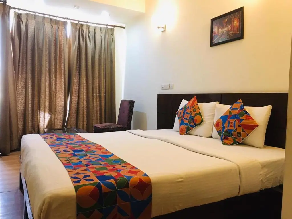 Нойда: Merriment Alpha Hotel At Noida