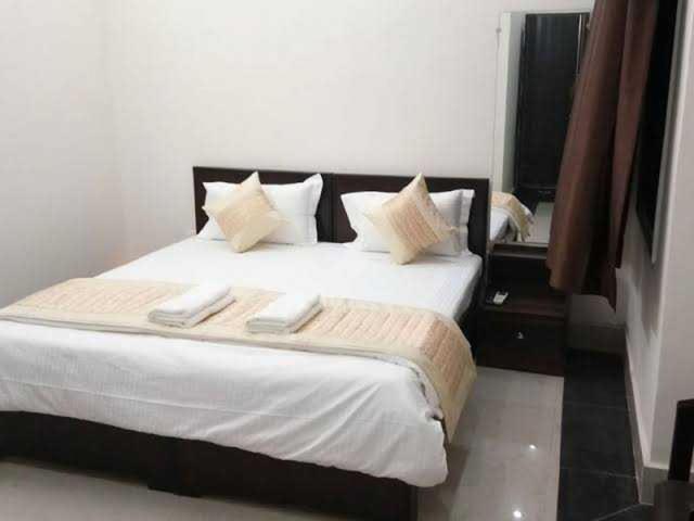 Алвар: POP 80576J Vasu Hotel