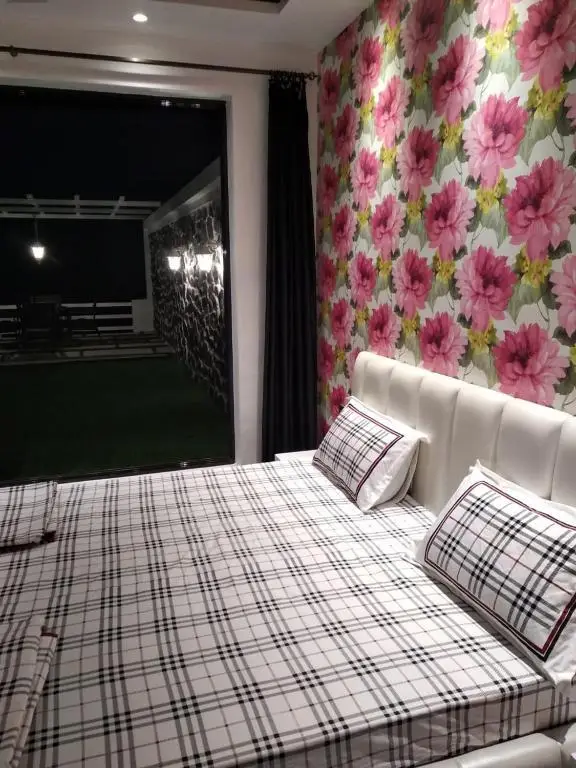 Хандала: Platinum Villa 3BHK