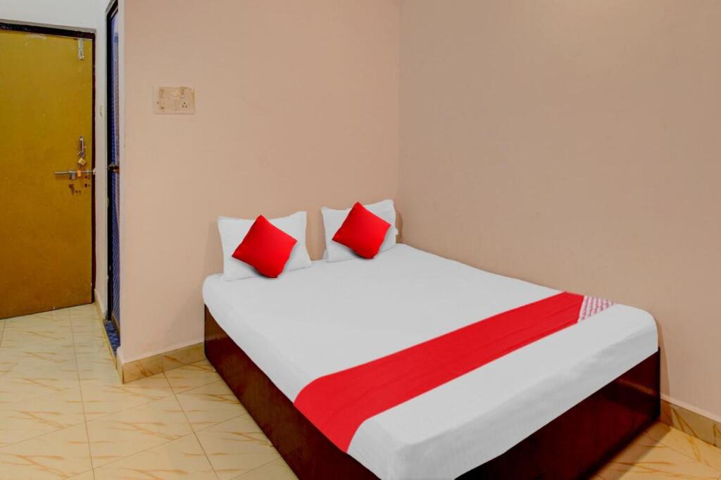 Арамбол: OYO Flagship 80682 Hotel K S Inn Small Town