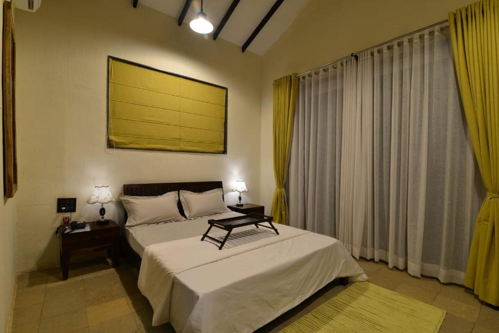 Нашик: Castle Vintage VillageHouse 6BHK