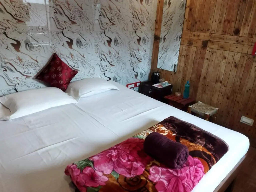 Колката: BON Mahamaya Step Inn