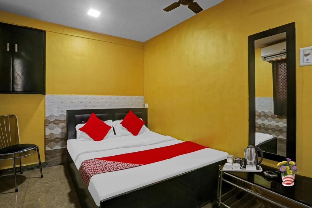 Мумбаи: OYO Flagship 80682 Hotel Golden Residency