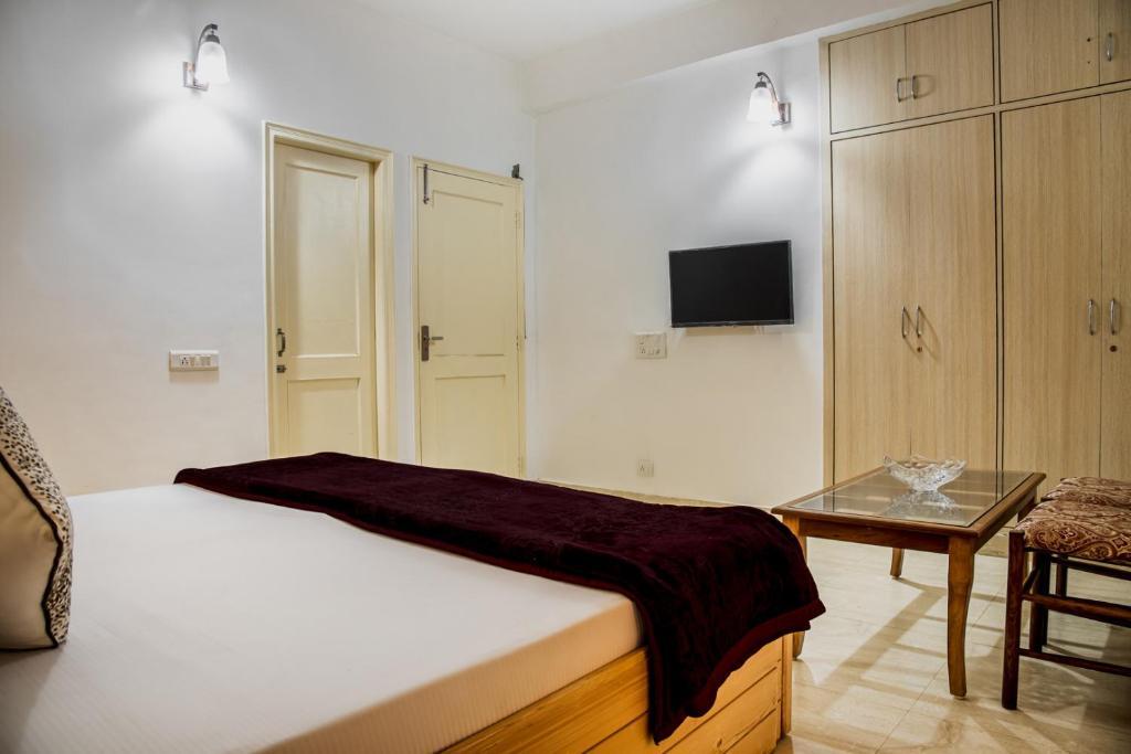 Дхарампур: Himalyan Hills I Serviced apt I Nature I Chef I Kasauli
