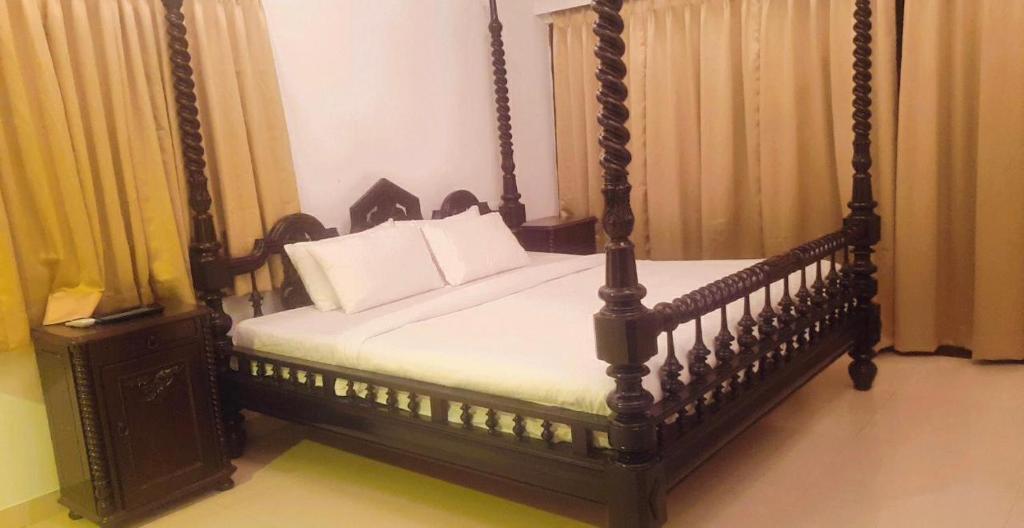 Лонавала: 4BHK Luxury Villa by Royal Villa Lonavla