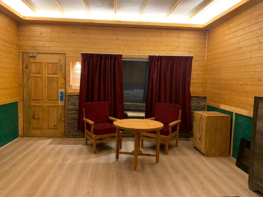 Наинитал: Thikana by Burans Himalayan Retreat