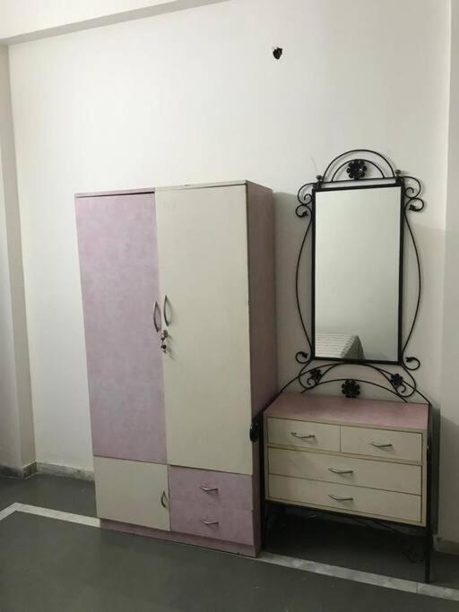 Бхопал: Beautiful Holiday Apartment