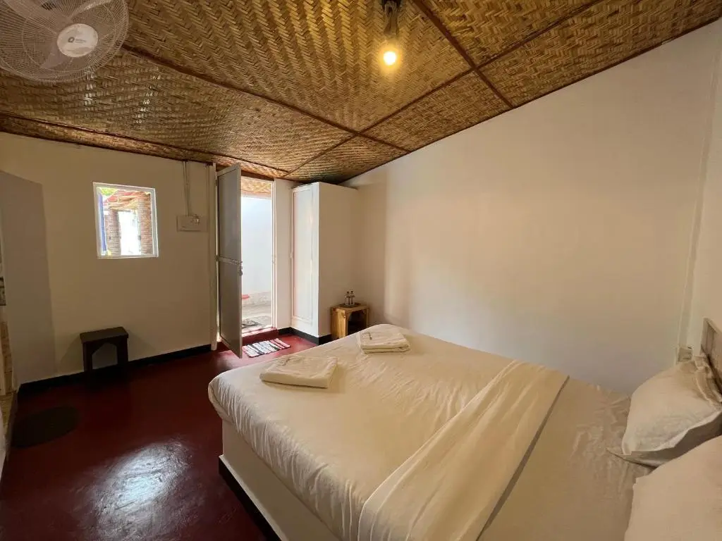 Морджим: Pool Side Cottages in La Paulo's B2B in Morjim