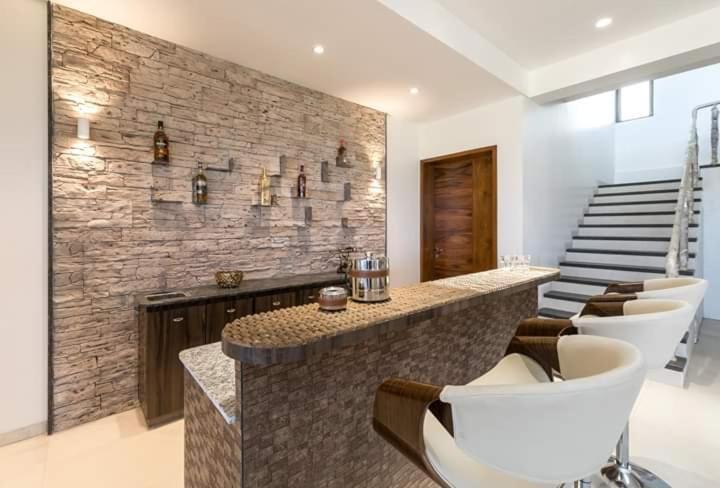 Нашик: Hidden Heaven 4 Bhk