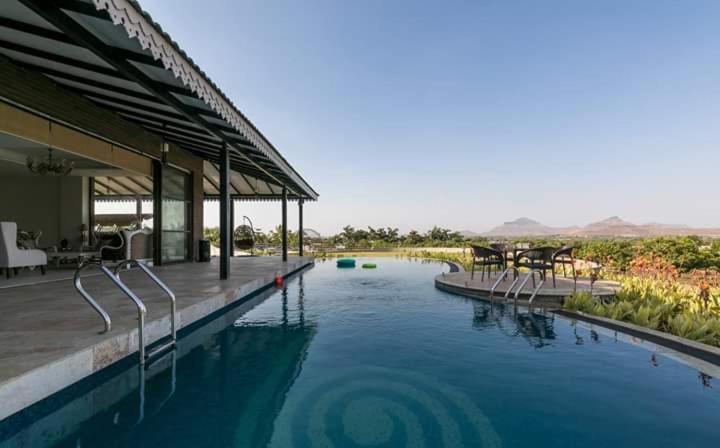 Нашик: Hidden Heaven 4 Bhk
