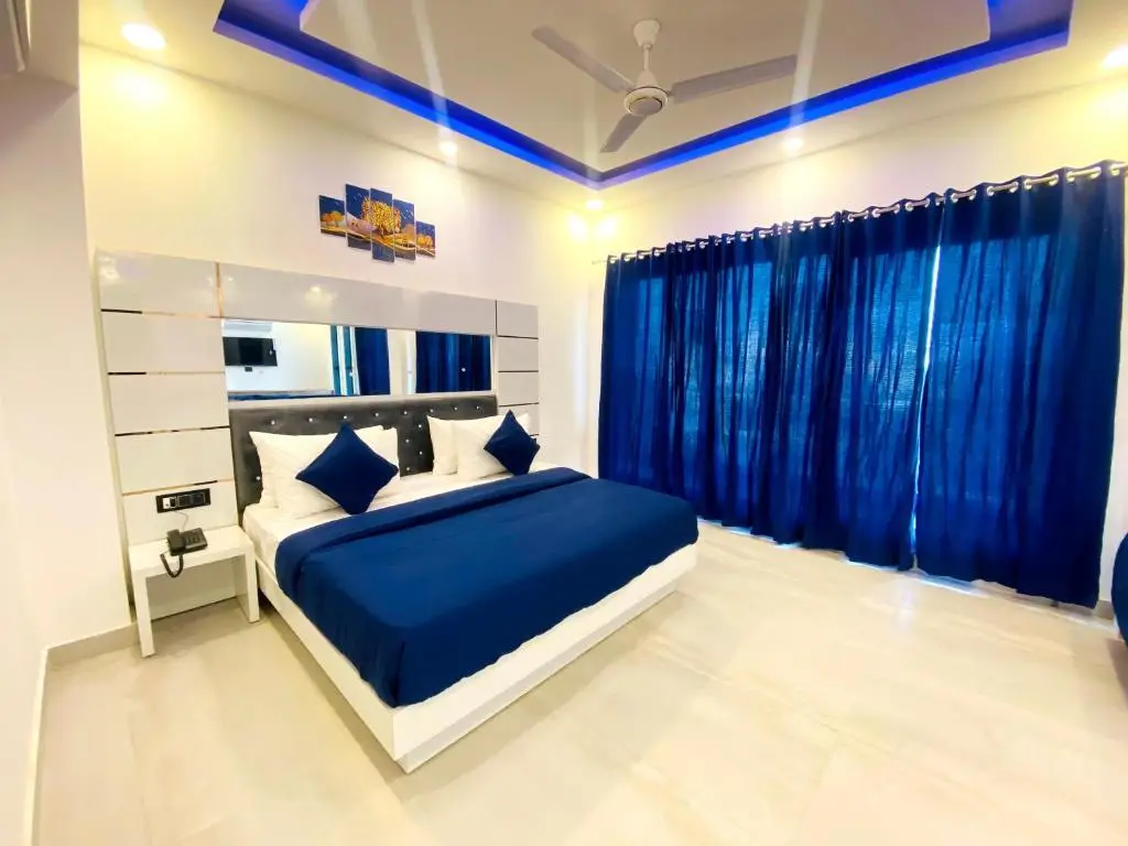 Нойда: The Metro Stay By F9 Hotels-Near Sector 18 Metro Station Noida