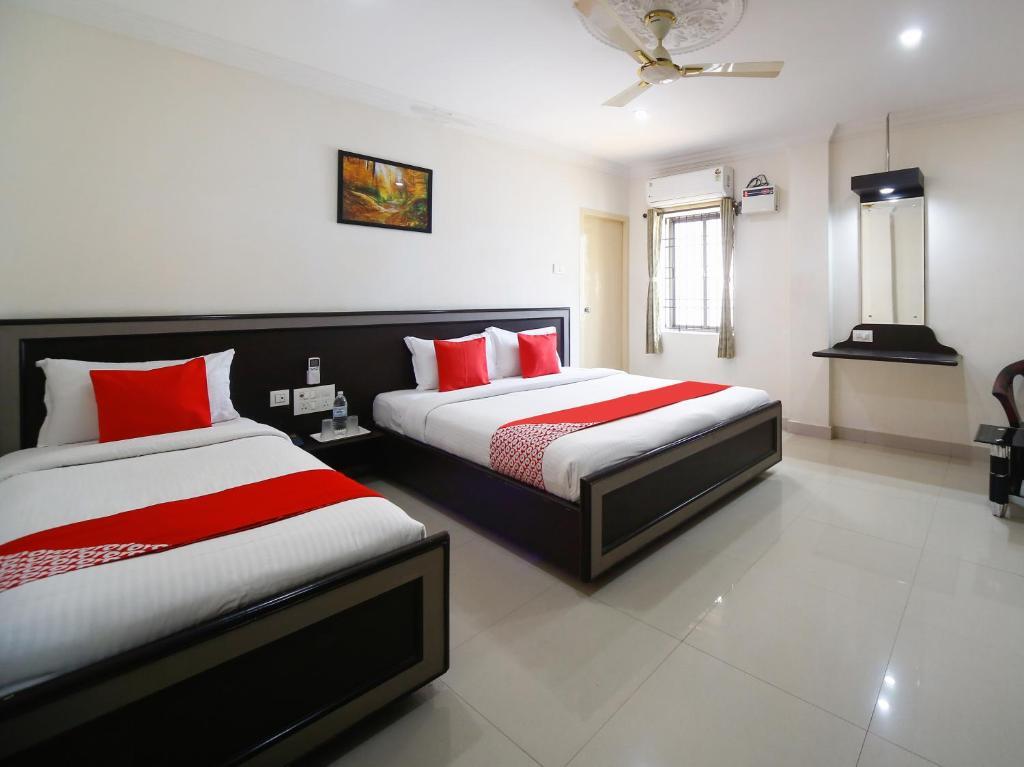 Ченнаи: PLEASANT STAYS - Near Airport