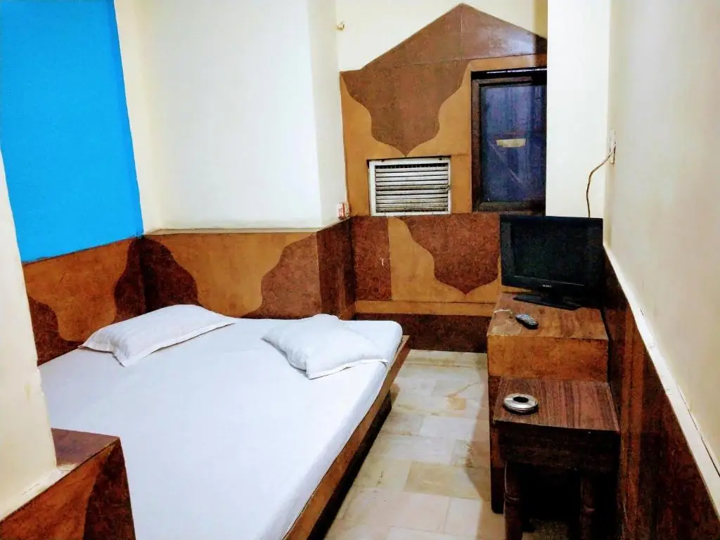 Нью-Дели: M guest house