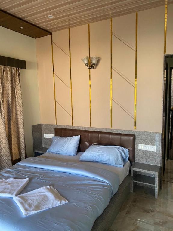 Хандала: Mount Villas 3 bhk private pool