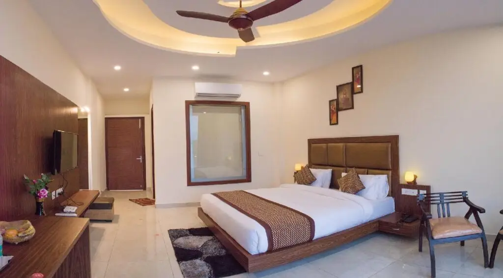 Наинитал: The Darien Resort