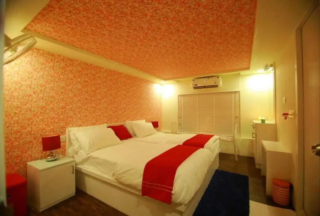 Аллеппи: Indiavacationz Houseboat