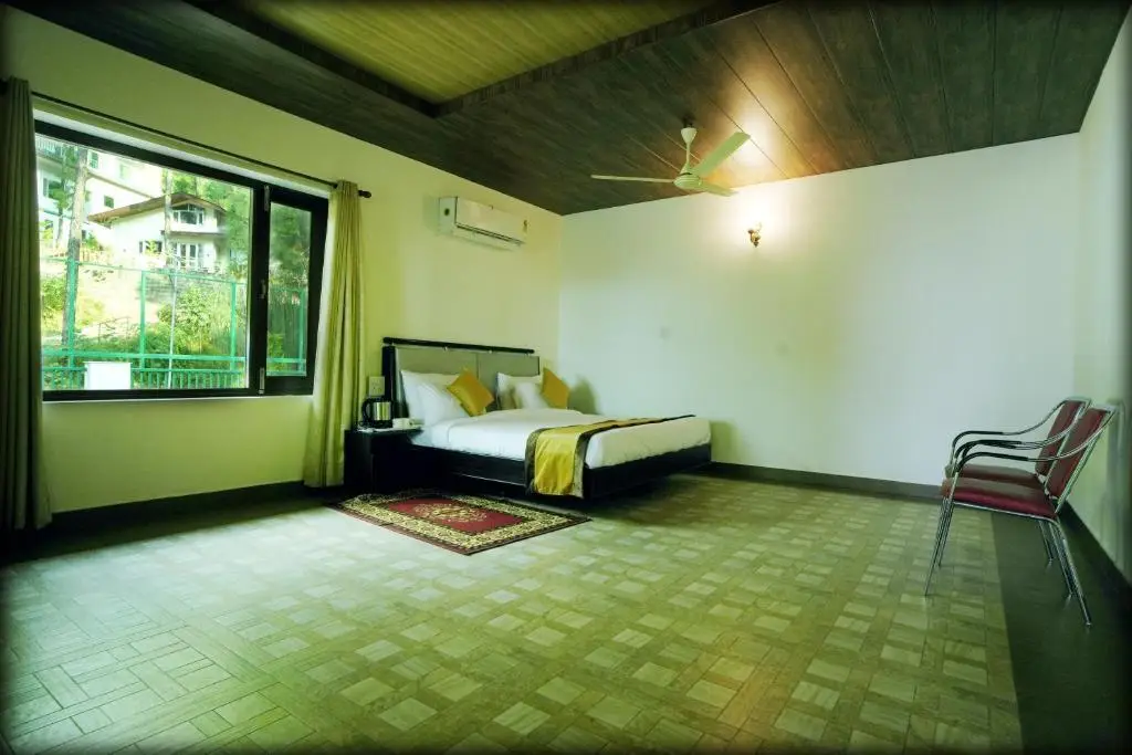 Дхарампур: Pineland Resorts & Chalets Kasauli