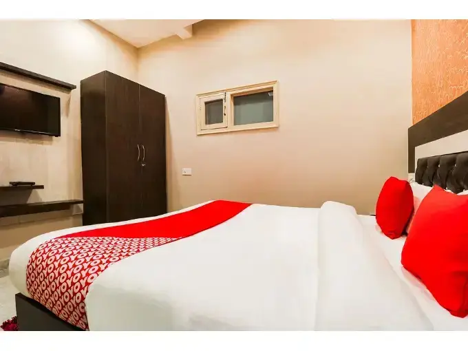 Панчкула: Hotel Z by Oyo Rooms