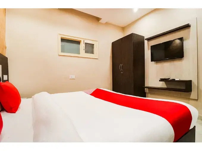 Панчкула: Hotel Z by Oyo Rooms